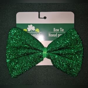 Sparkly Green Bow Tie